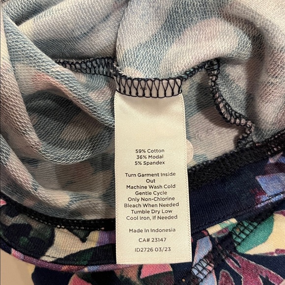 NWT Talbots Navy and Pink Floral Quarter-Zip Pullover. Size Petite Small - Picture 7 of 15